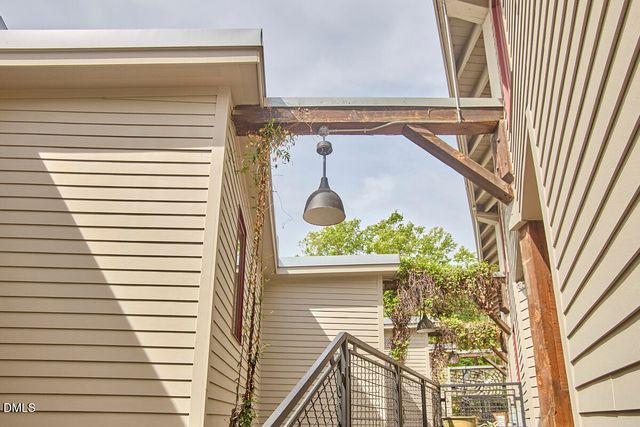 701 W Trinity Avenue Apt 105, Durham, NC 27701