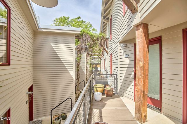 701 W Trinity Avenue Apt 105, Durham, NC 27701
