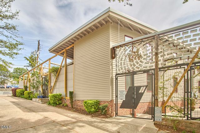 701 W Trinity Avenue Apt 105, Durham, NC 27701