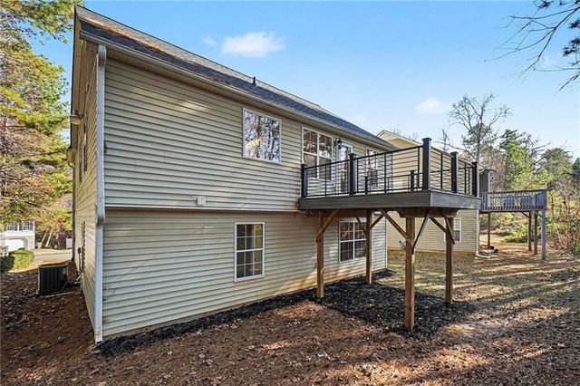 2816 Crest Ridge SW Way, Marietta, GA 30060