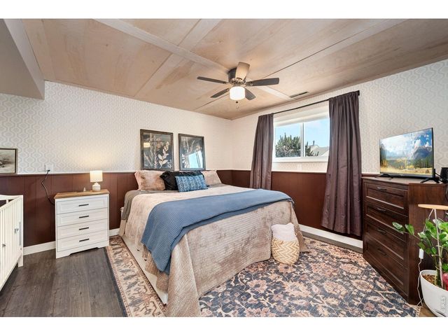 2045 Crystal Ct, Loveland, CO 80537