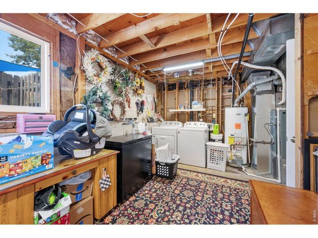2045 Crystal Ct, Loveland, CO 80537