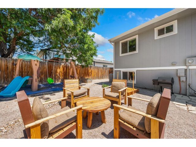 2045 Crystal Ct, Loveland, CO 80537