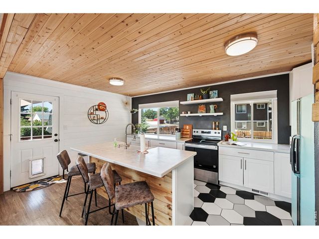 2045 Crystal Ct, Loveland, CO 80537