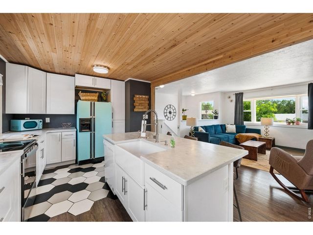 2045 Crystal Ct, Loveland, CO 80537