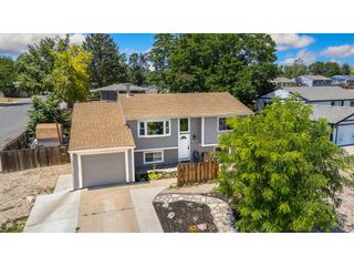 2045 Crystal Ct, Loveland, CO 80537