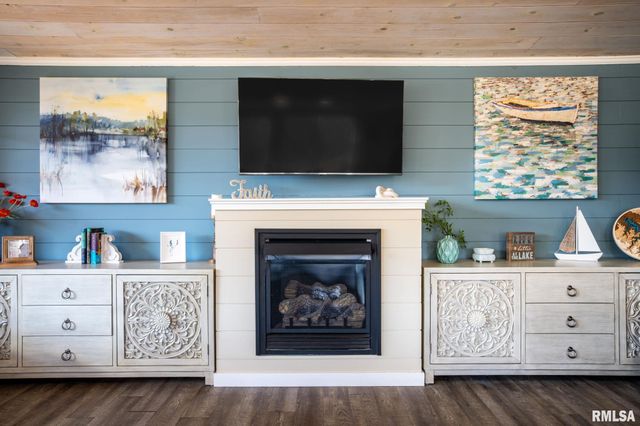 3060 Egyptian Hills Drive, Creal Springs, IL 62922