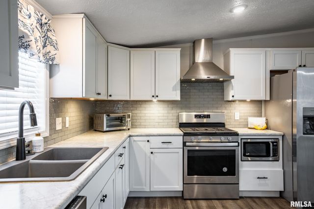 3060 Egyptian Hills Drive, Creal Springs, IL 62922