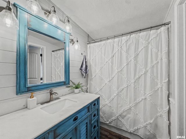 3060 Egyptian Hills Drive, Creal Springs, IL 62922