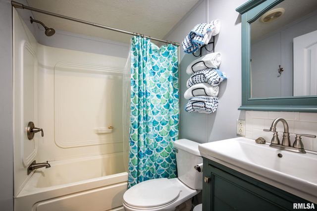 3060 Egyptian Hills Drive, Creal Springs, IL 62922