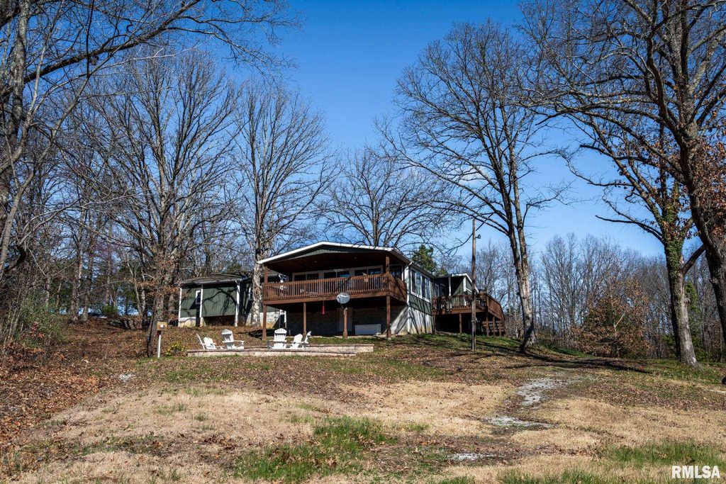 3060 Egyptian Hills Drive, Creal Springs, IL 62922