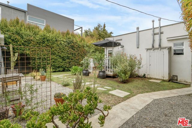 705 Flower Avenue, Venice, CA 90291