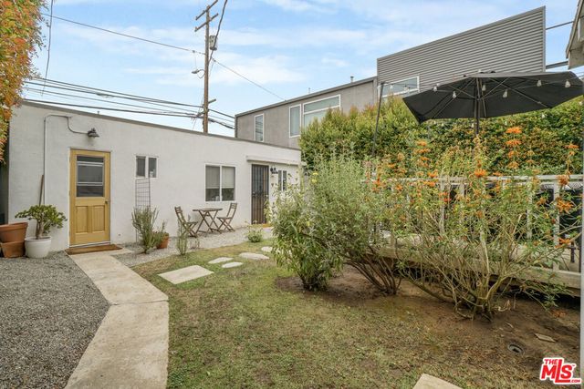 705 Flower Avenue, Venice, CA 90291
