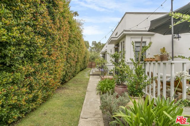 705 Flower Avenue, Venice, CA 90291
