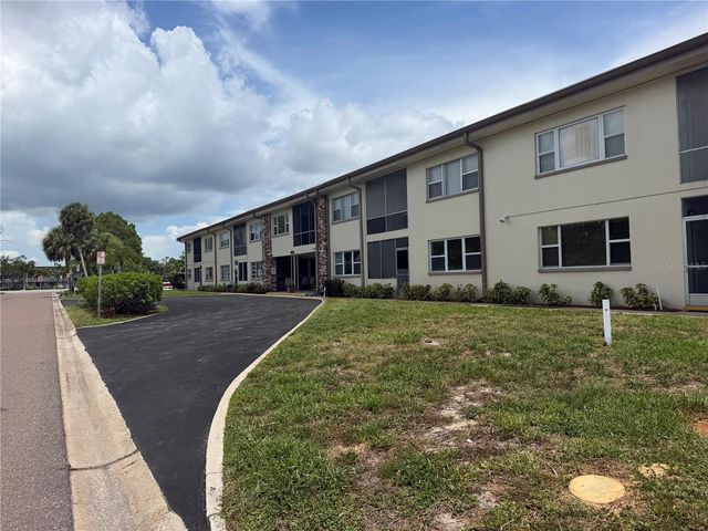 416 73RD AVENUE N 205, St Petersburg, FL 33702