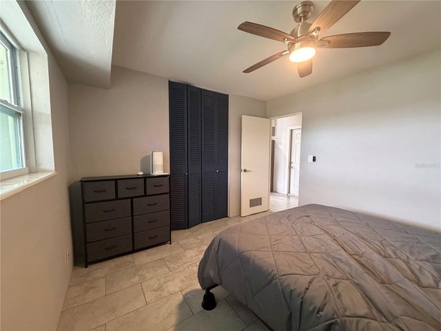416 73RD AVENUE N 205, St Petersburg, FL 33702