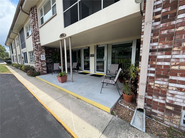 416 73RD AVENUE N 205, St Petersburg, FL 33702