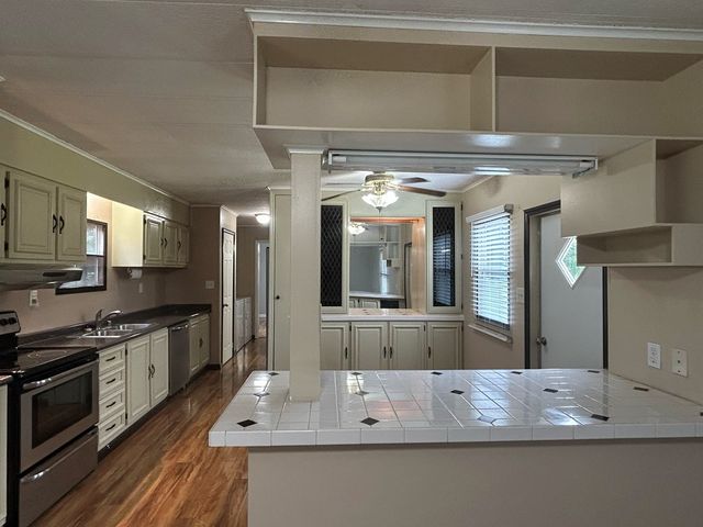475 Gary Rd, Slocomb, AL 36375