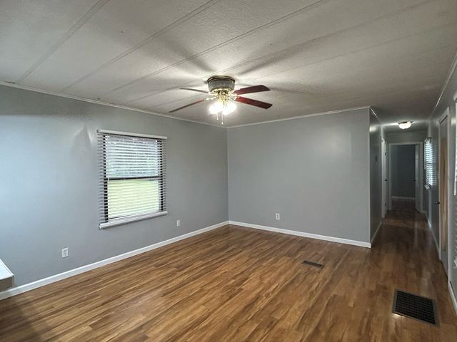 475 Gary Rd, Slocomb, AL 36375