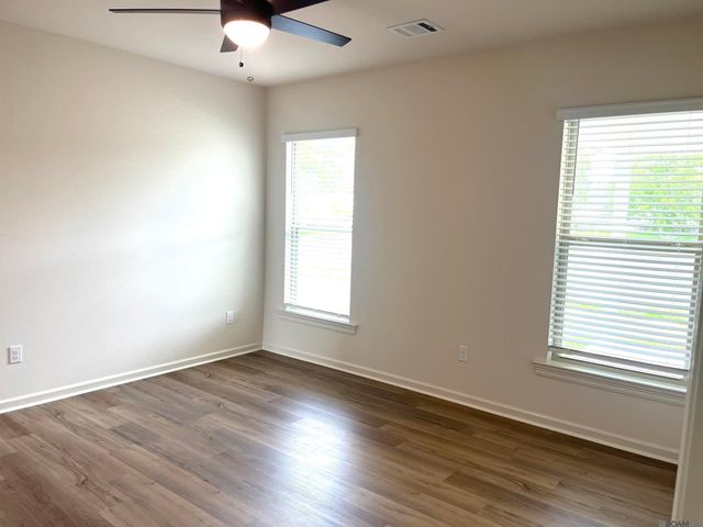 35657 Woodland Ridge Dr, Denham Springs, LA 70706