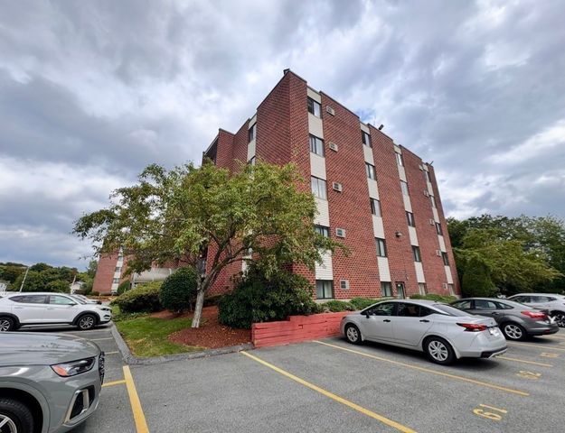 137 Franklin St 304, Stoneham, MA 02180