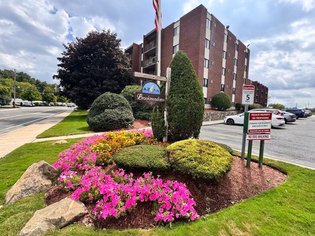 137 Franklin St 304, Stoneham, MA 02180