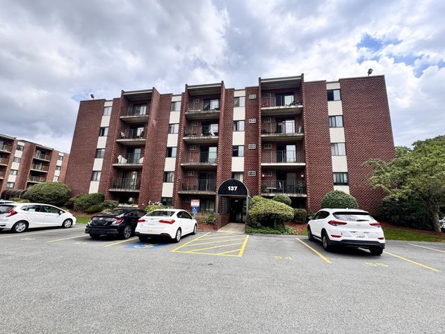 137 Franklin St 304, Stoneham, MA 02180