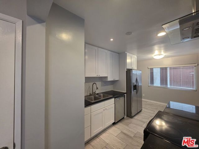 210 S Lucia Avenue 3, Redondo Beach, CA 90277