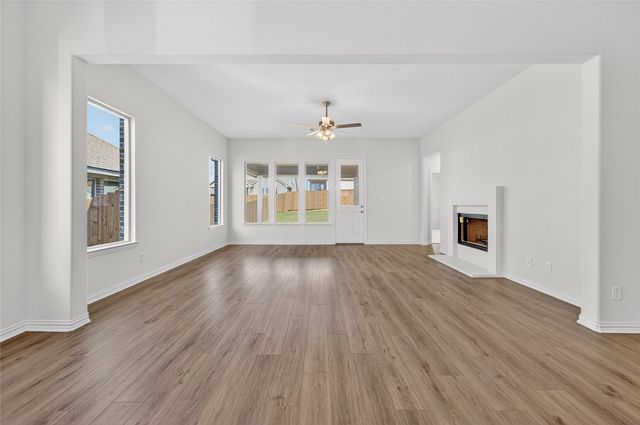 3519 Helena Street, Gainesville, TX 76240