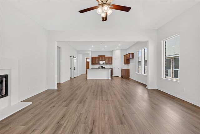 3519 Helena Street, Gainesville, TX 76240