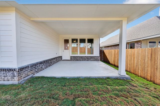 3519 Helena Street, Gainesville, TX 76240