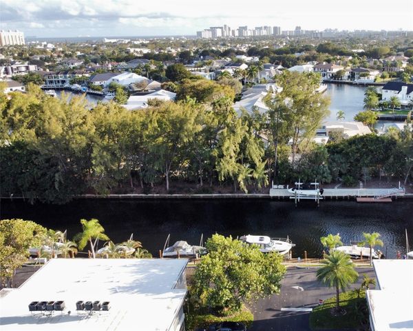 6405 Bay Club Drive 4, Fort Lauderdale, FL 33308