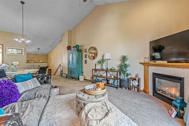 70 Heidi Ln., North Liberty, IA 52317