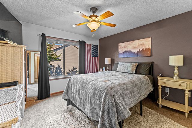 70 Heidi Ln., North Liberty, IA 52317