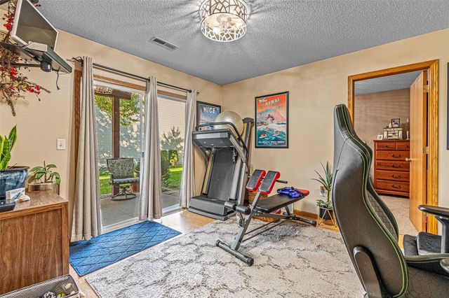 70 Heidi Ln., North Liberty, IA 52317