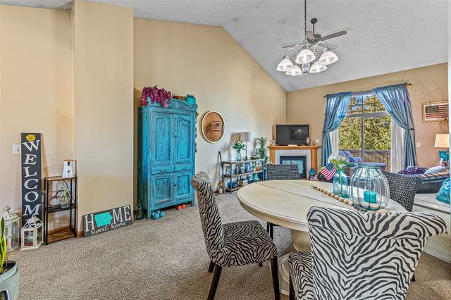 70 Heidi Ln., North Liberty, IA 52317