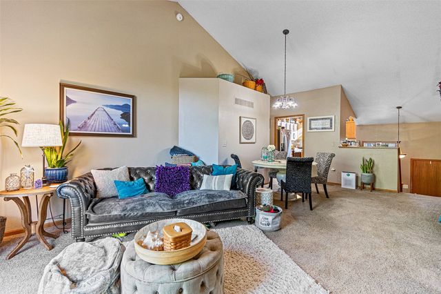 70 Heidi Ln., North Liberty, IA 52317