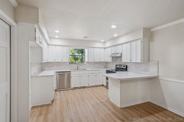 9272 E Misty Drive, Claremore, OK 74019