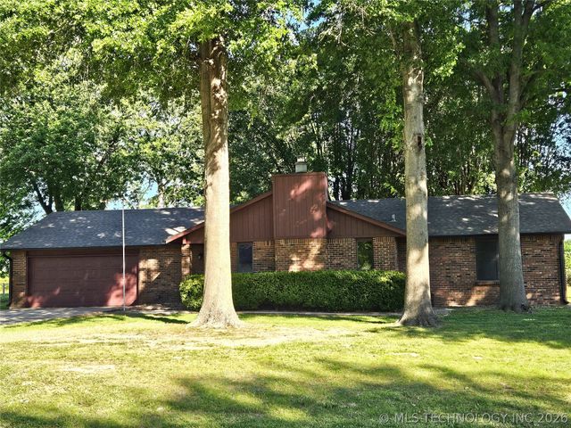 9272 E Misty Drive, Claremore, OK 74019