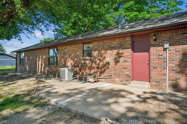 9272 E Misty Drive, Claremore, OK 74019