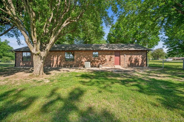 9272 E Misty Drive, Claremore, OK 74019