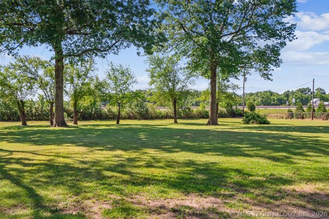 9272 E Misty Drive, Claremore, OK 74019
