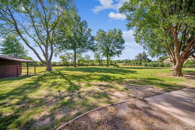 9272 E Misty Drive, Claremore, OK 74019