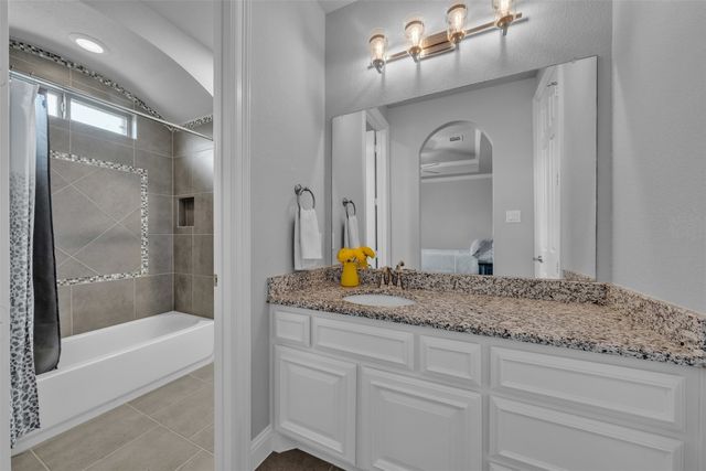 1060 Waters Edge Court, Oak Point, TX 75068