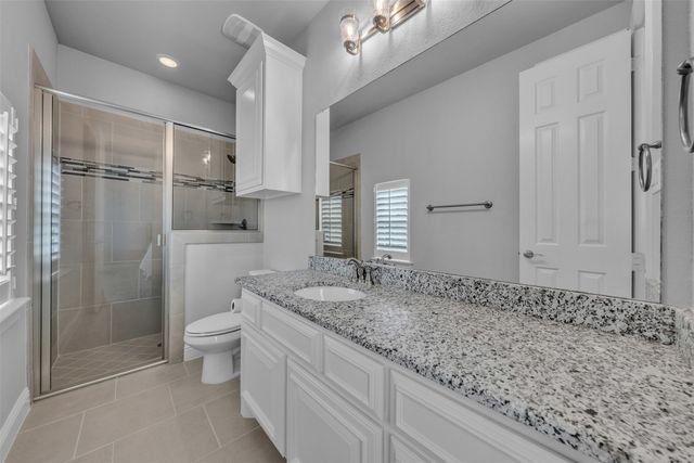 1060 Waters Edge Court, Oak Point, TX 75068