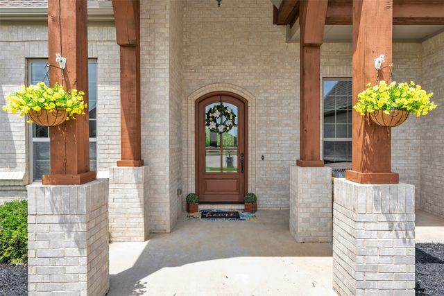 1060 Waters Edge Court, Oak Point, TX 75068