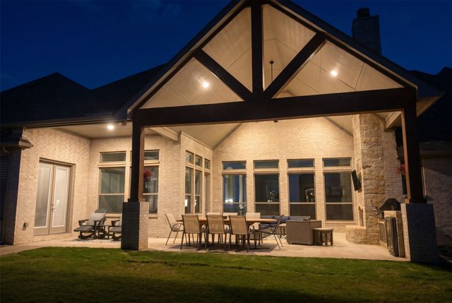 1060 Waters Edge Court, Oak Point, TX 75068