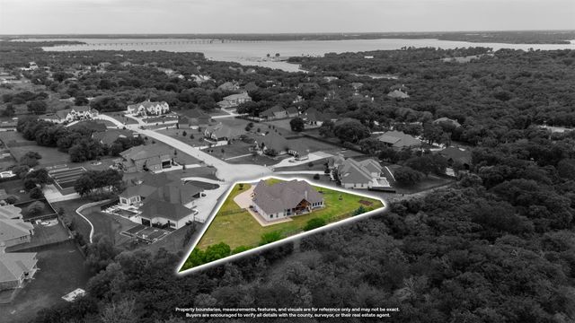 1060 Waters Edge Court, Oak Point, TX 75068