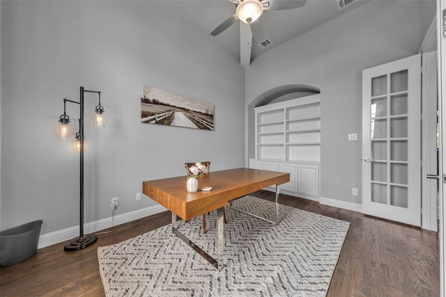 1060 Waters Edge Court, Oak Point, TX 75068