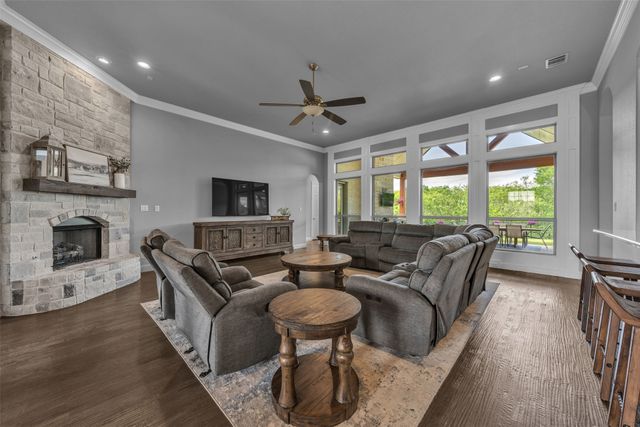 1060 Waters Edge Court, Oak Point, TX 75068